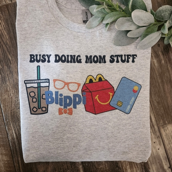 Gildan Tops Blippi Mom Shirt Cute Popular Busy Doing Mom Stuff(01)